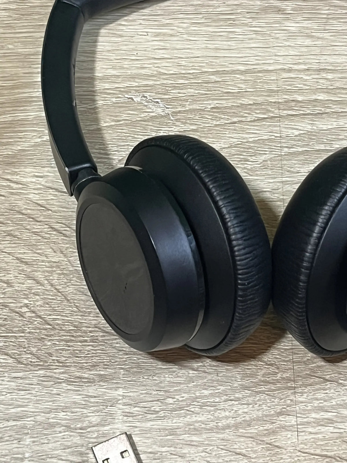 Auriculares Poly Voyager Focus 2