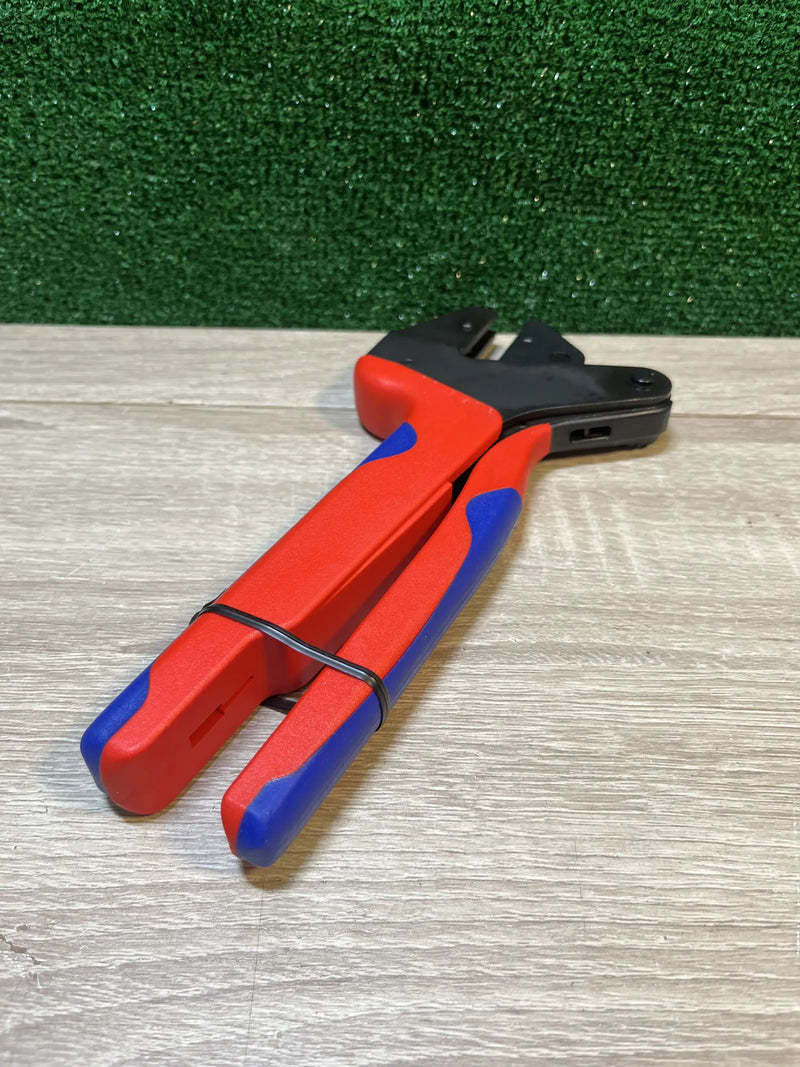 Sistema Master de alicates de engarzado con perfiles intercambiables Knipex