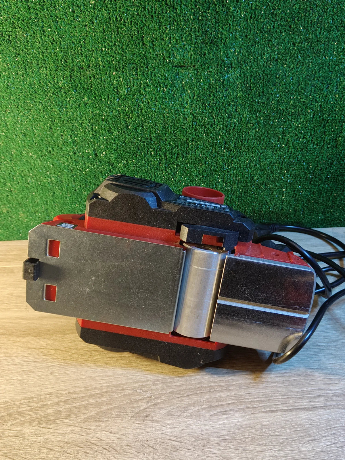 Cepillo eléctrico con cable Einhell