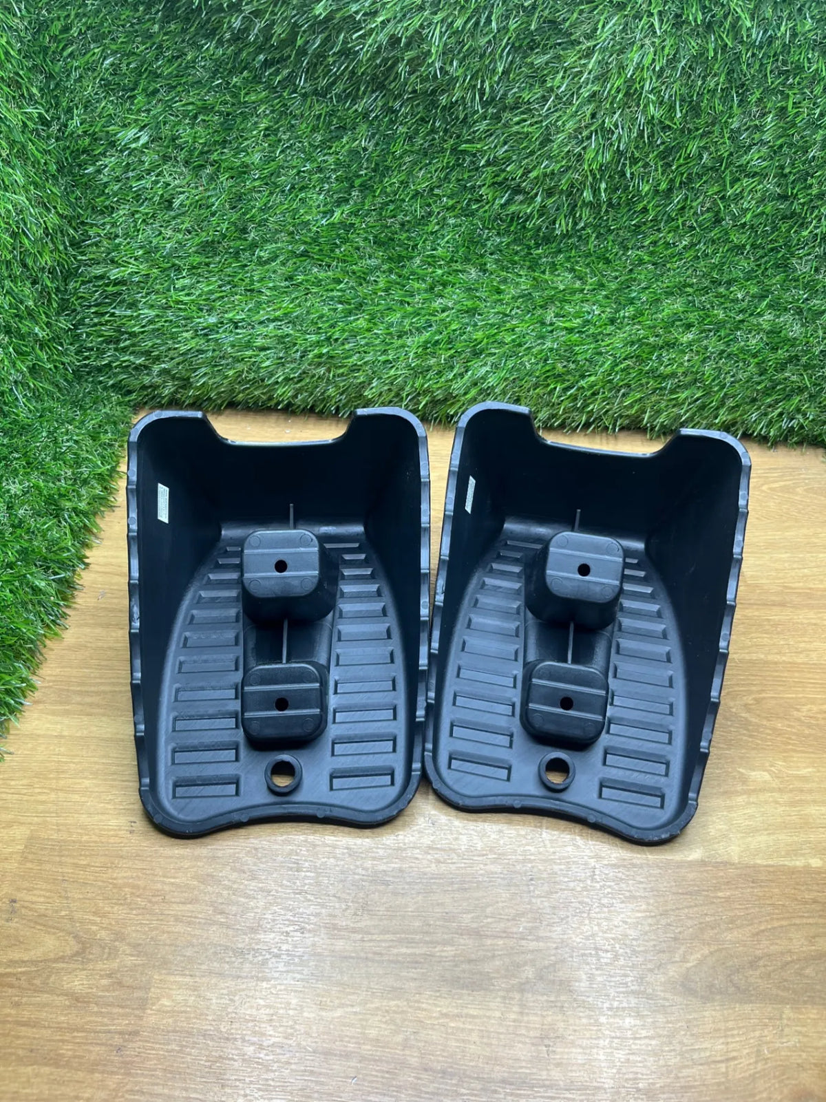Calzos de Plástico para Ruedas de Automóviles Amazon Basics