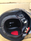 Casco de moto negro con visera Nolan