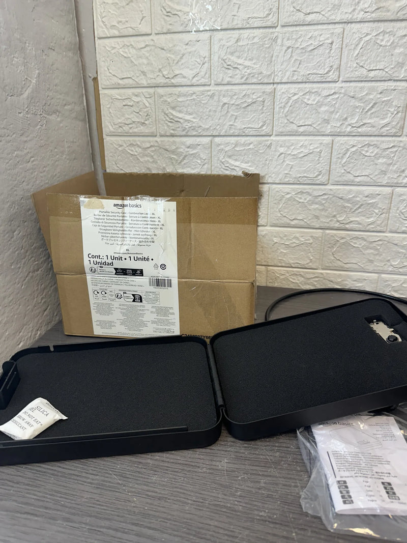 Caja de seguridad Amazon Basics