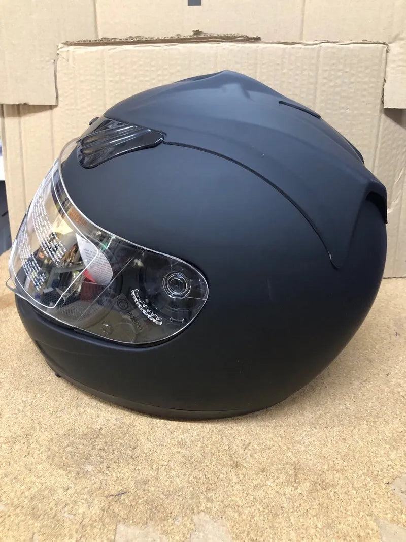Casco de moto negro integral