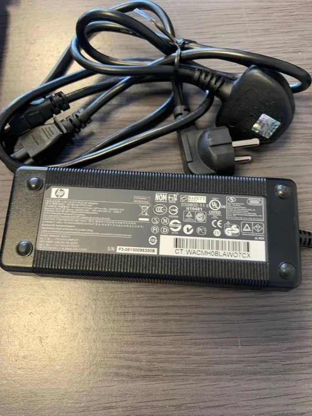 Base Thunderbolt - HP