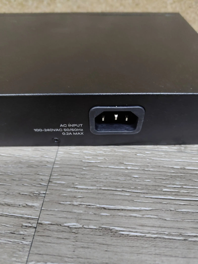 Switch ethernet 16 puertos Zyxel GS1100-16