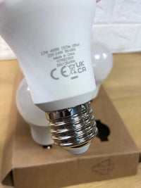 Bombilla LED - Amazon Basics