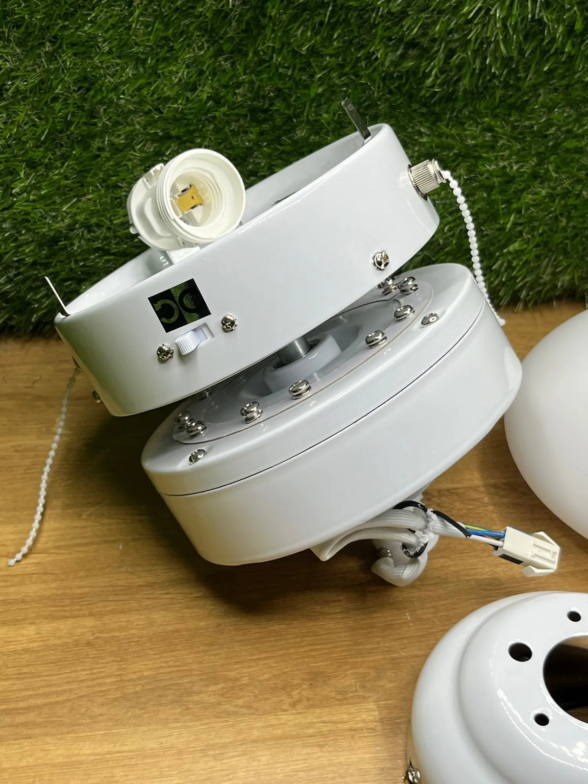 Ventilador de Techo con Luz EnergySilence Cecotec