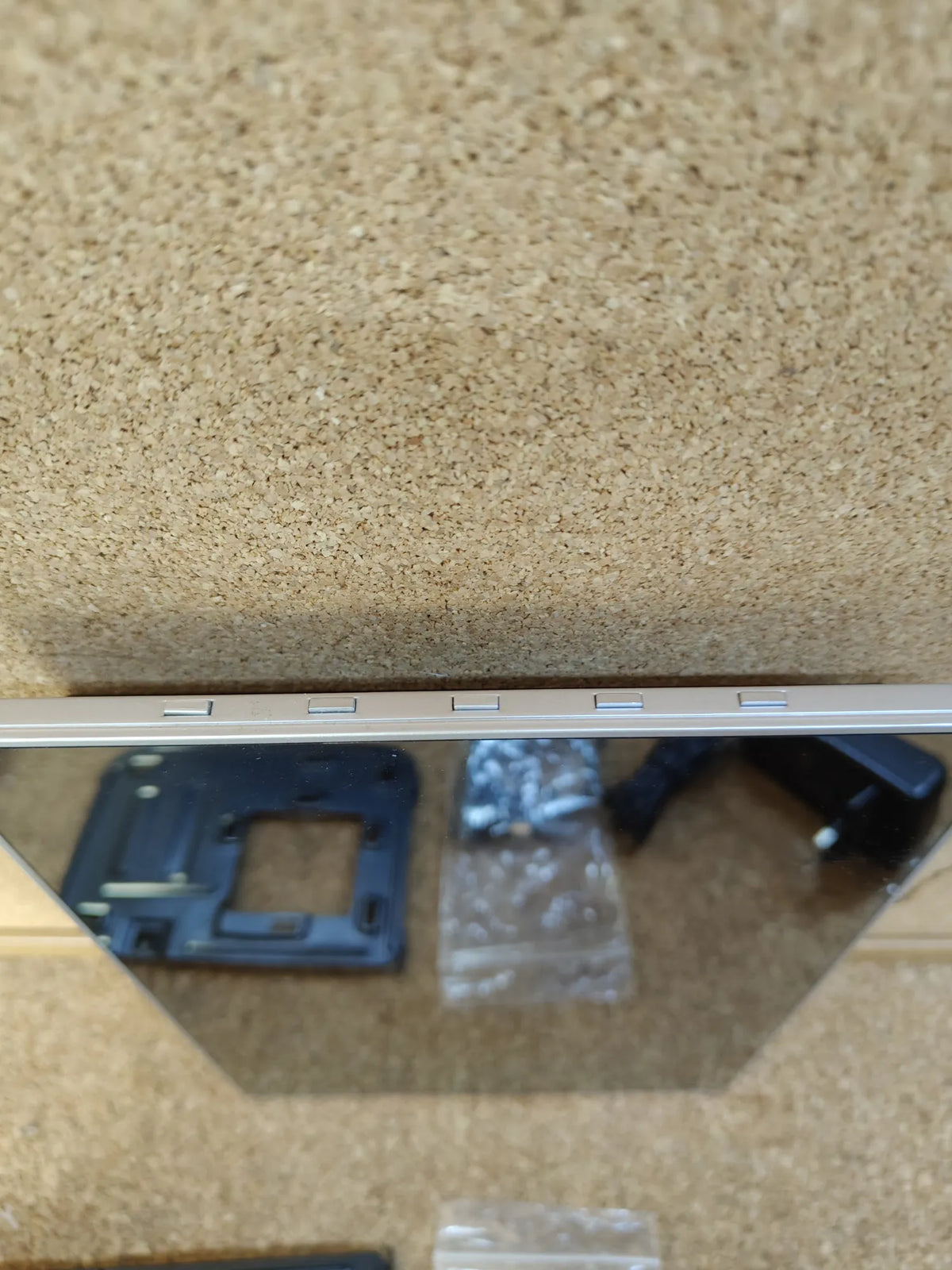 Monitor espejo manos libres 2 hilos 7" Legrand