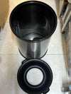 Cubo de basura redondo abierto Amazon Basics