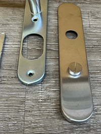 Juego de tiradores de acero inoxidable para puerta Bricard