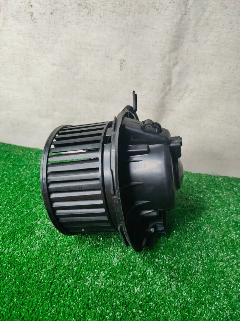 NRF 34003 Ventilador habitáculo