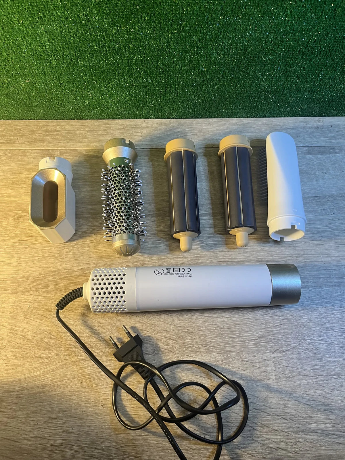 Moldeador Secador De Pelo Cepillo De Aire Caliente Con Cable Giratorio 5 En 1