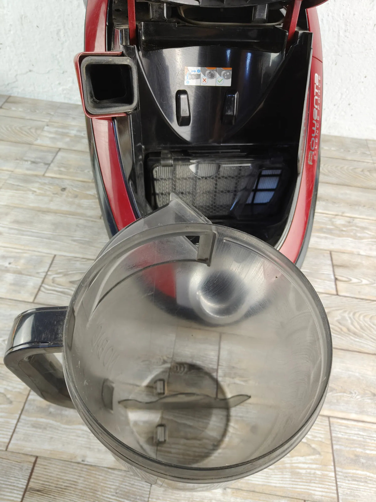 Aspirador sin bolsa - Rowenta