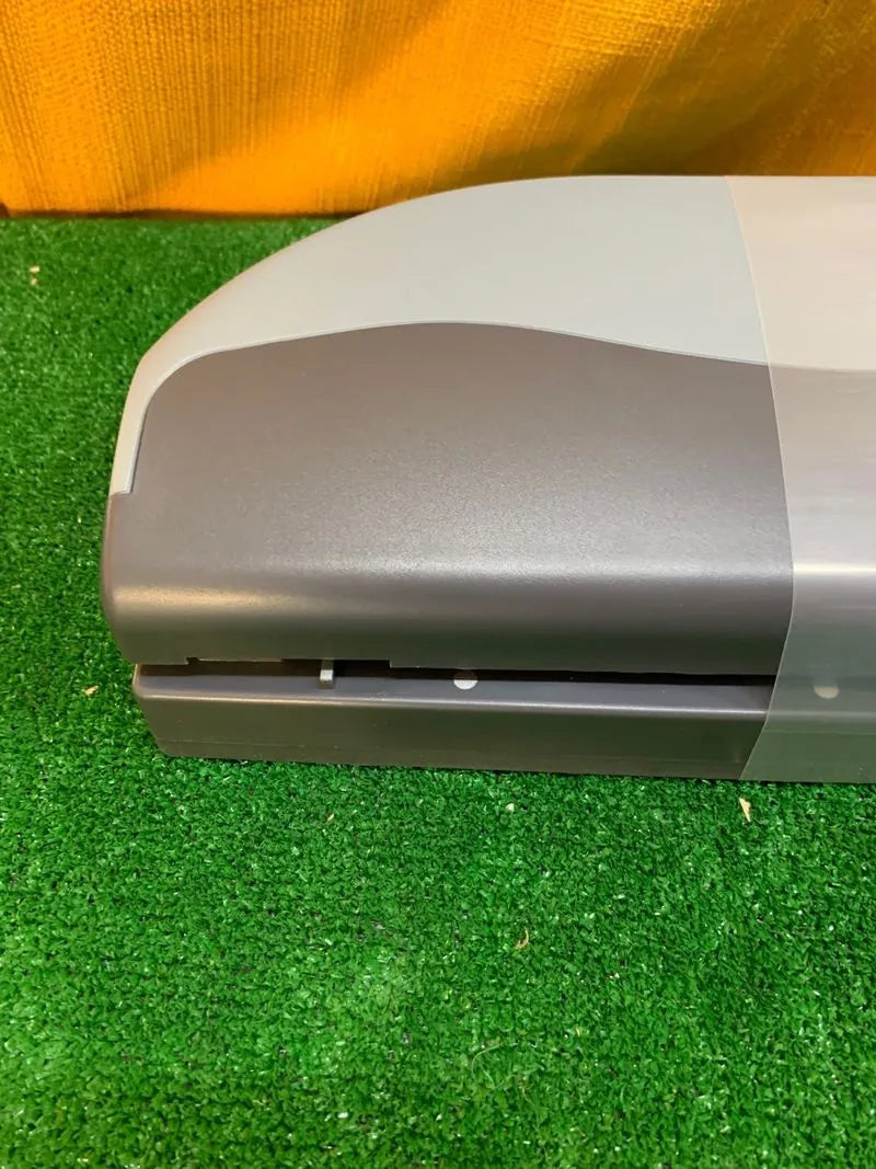 Máquina compacta para encuadernación