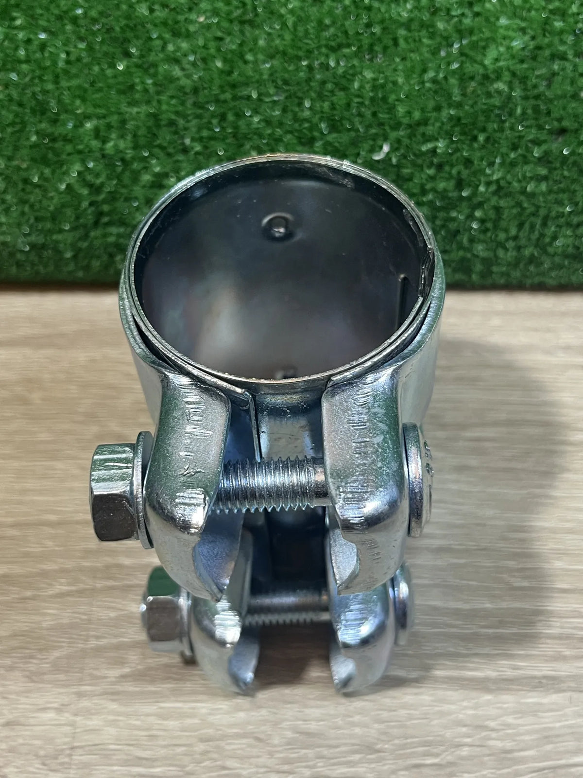 Conector de tubo sistema de escape