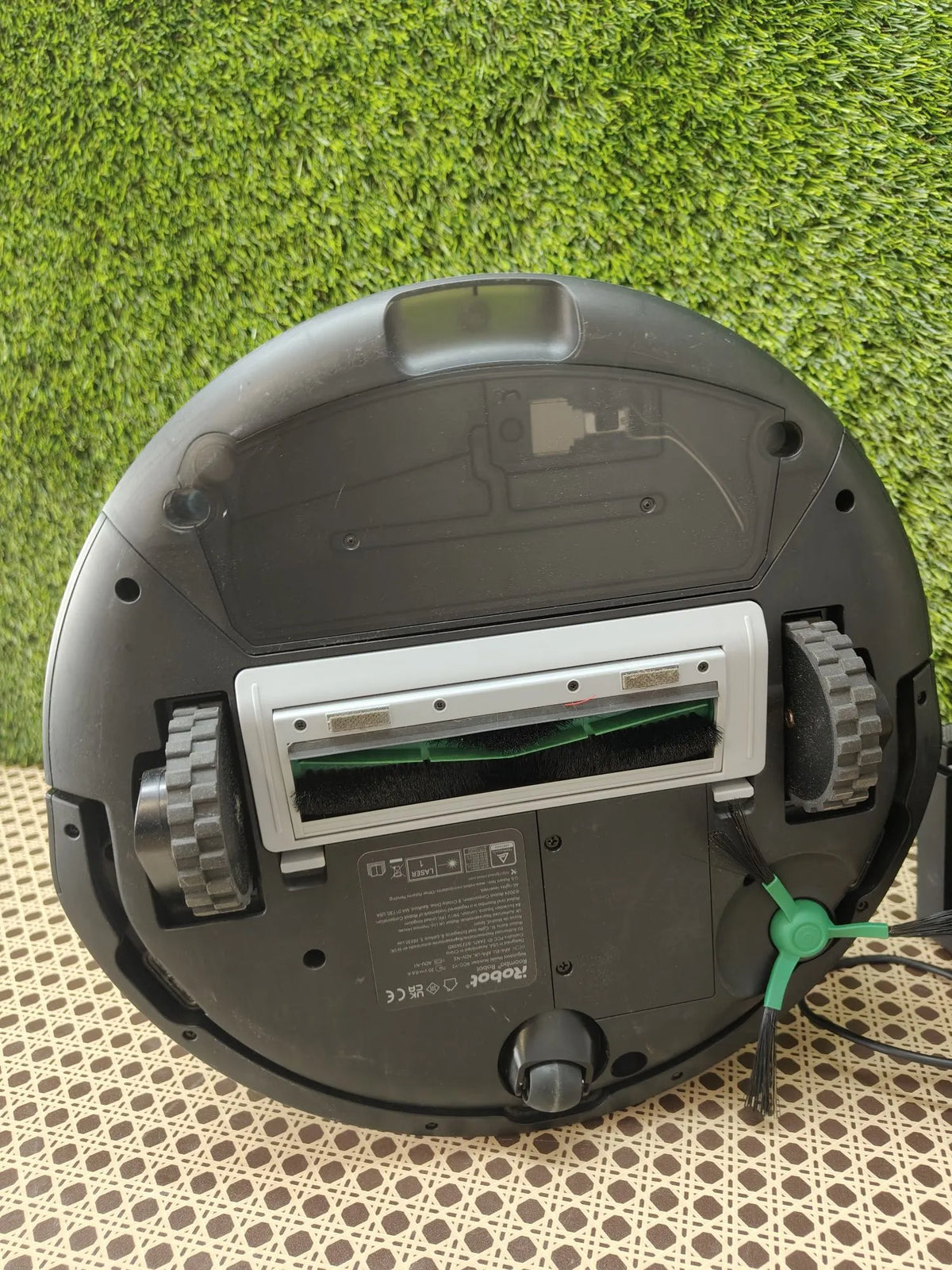 Aspirador y friegasuelos con mapeo - Irobot