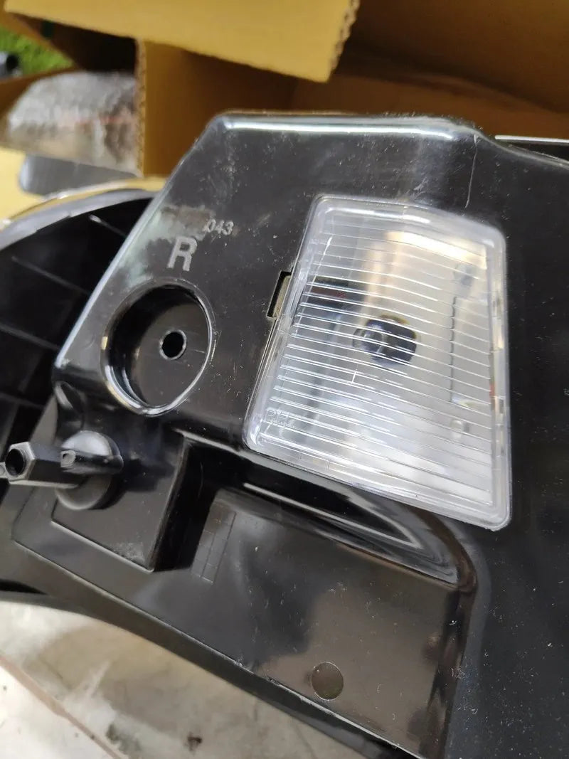 Eagle Eyes LED Faros Traseros Set en Rojo Negro