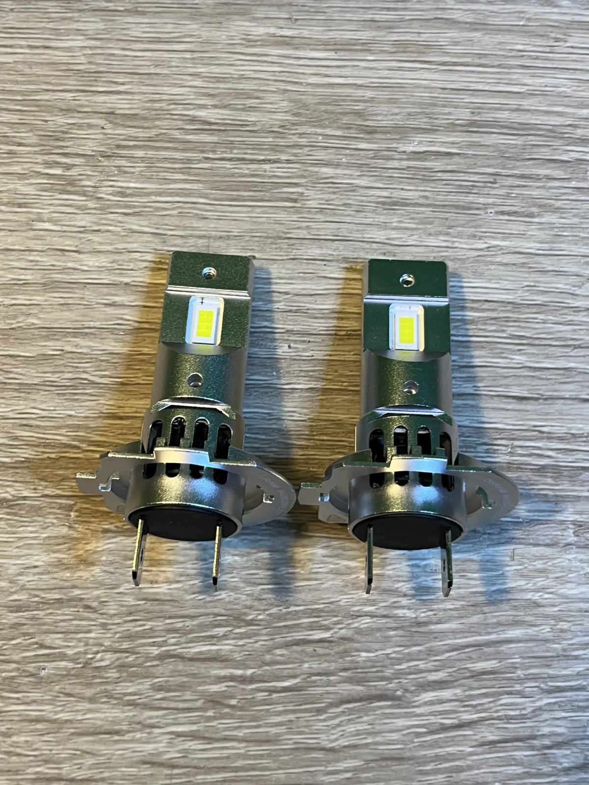 Lámpara LED de luz de carretera y de cruce OSRAM