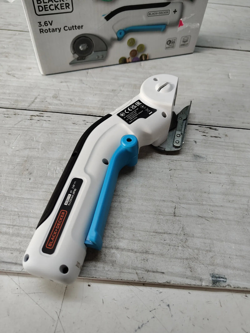 Cúter circular 3,6V a batería - Black+decker