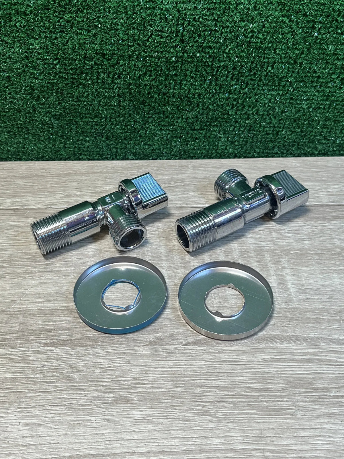 Llave de Escuadra 1/2” Ibergrif
