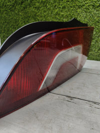 Luz trasera izquierda roja compatible con Volkswagen