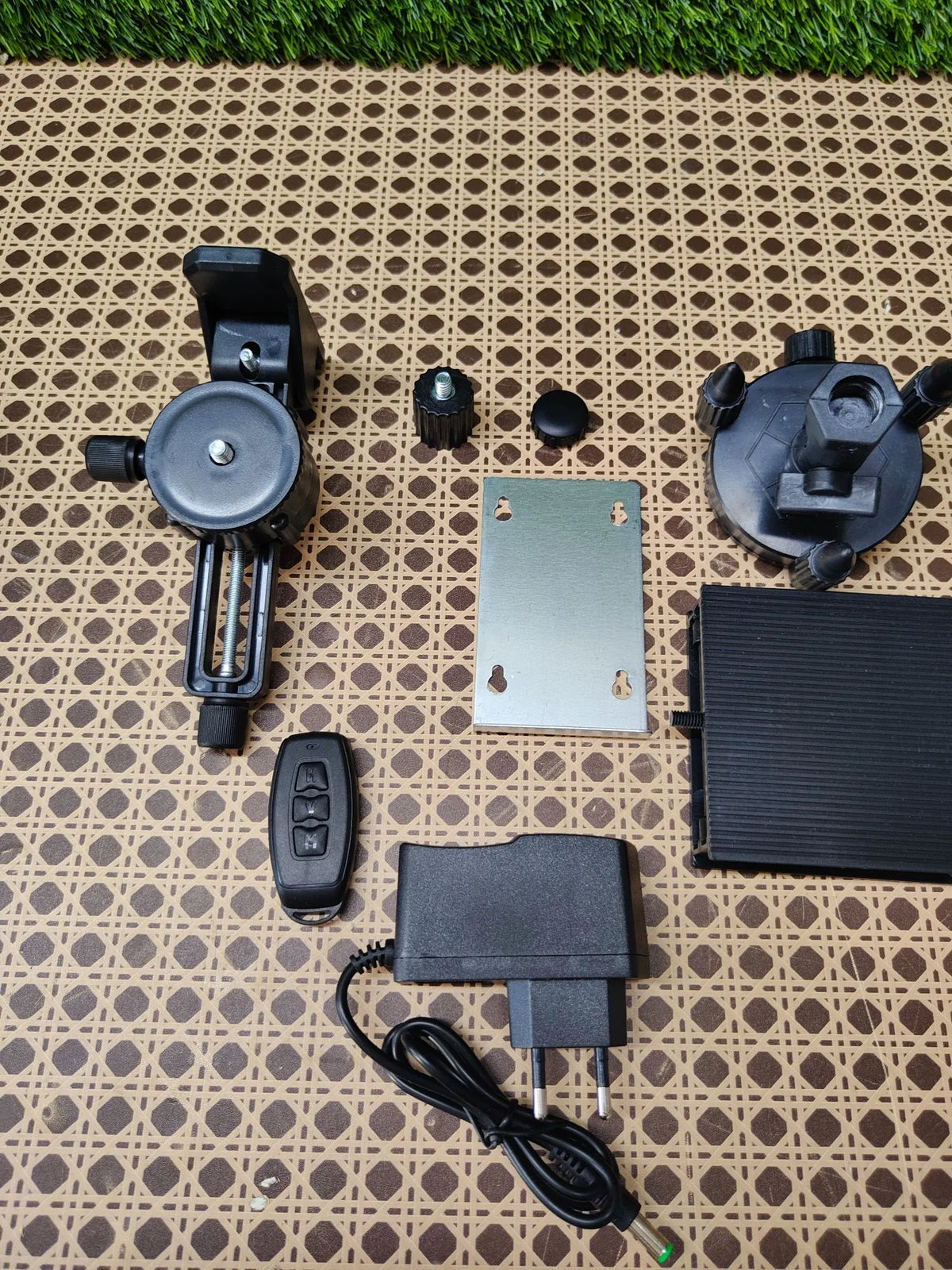 Nivel Láser Autonivelante 16 Líneas 4x360