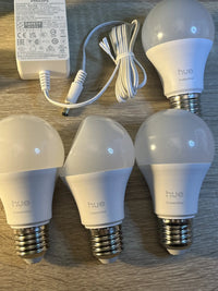 Kit Inicio: Hue Bridge + 4 bombillas led Hue Essentials