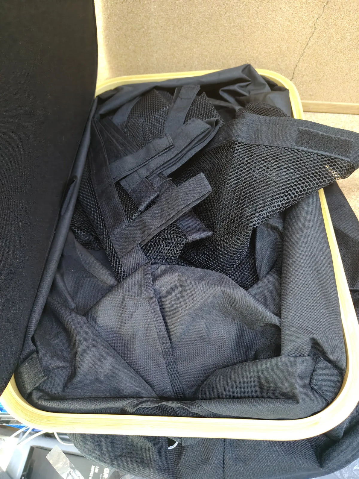 Cesto de ropa con tapa plegable Kesser