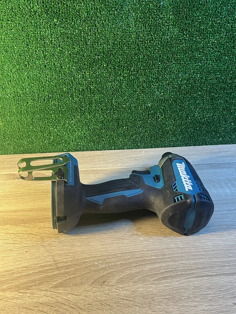 Llave de Impacto Batería 18V Makita