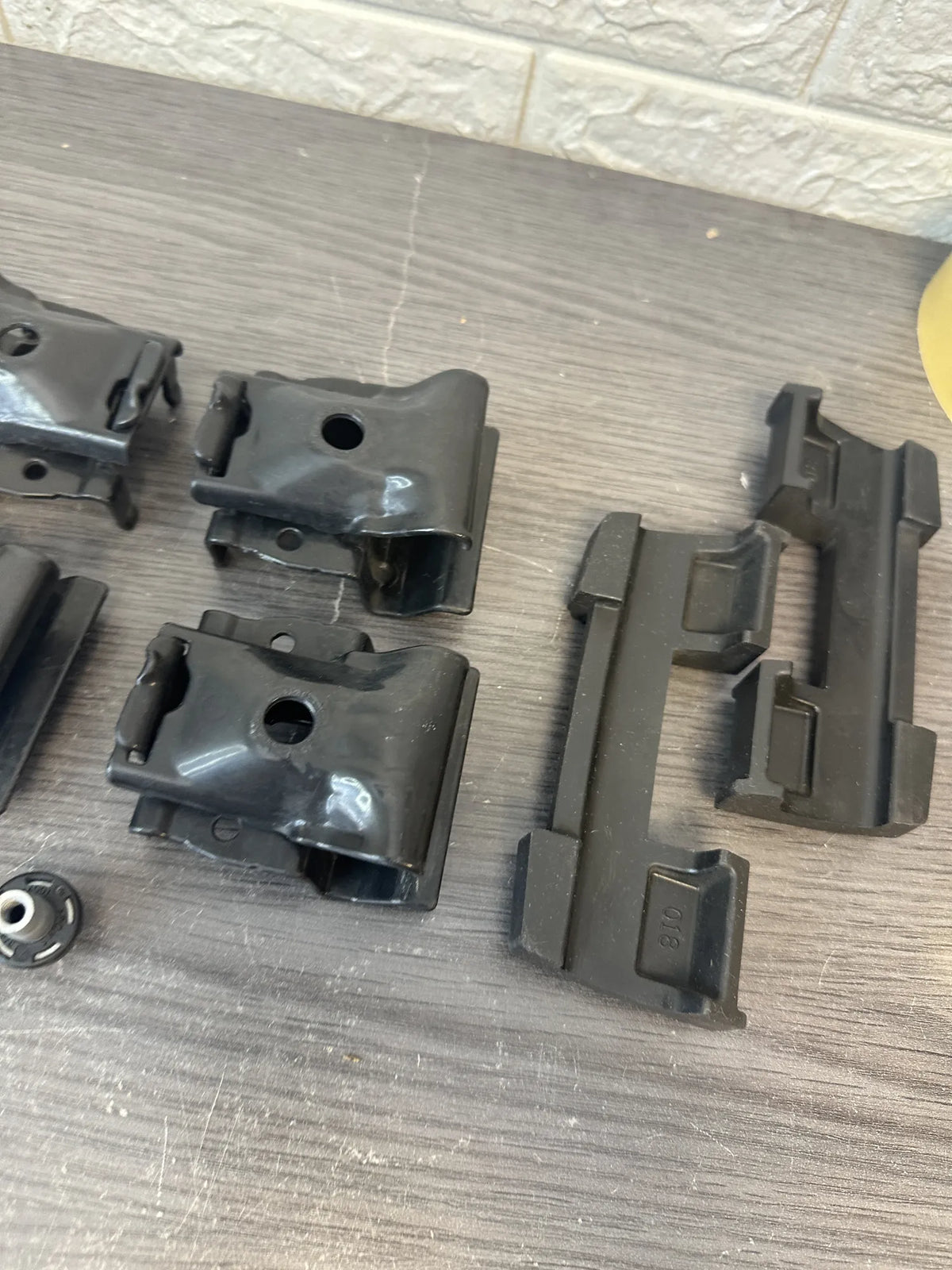 Kit flush rail
