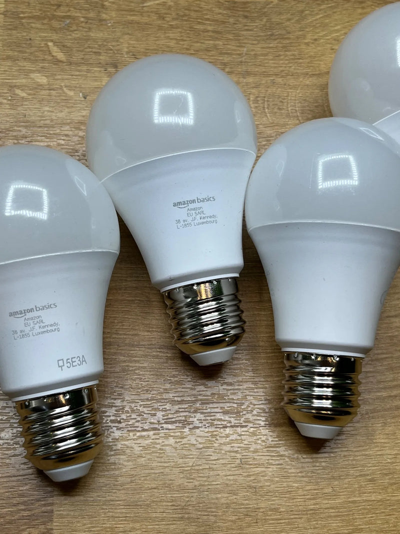 Bombilla LED E27 rosca Edison Amazon Basics