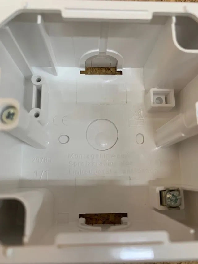 Placa para Toma de Corriente