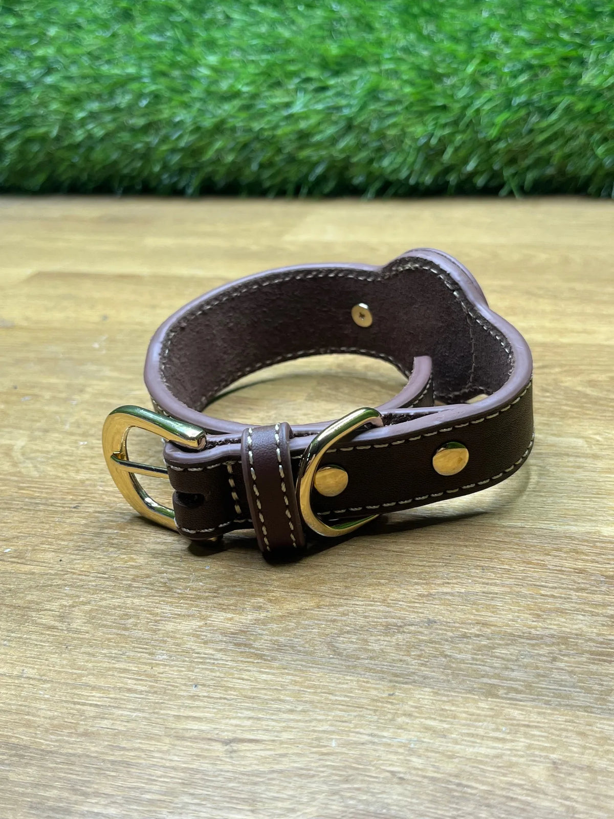 Collar de Cuero Ajustable