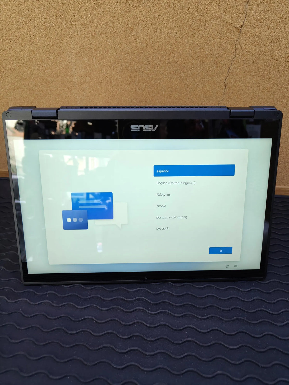 Ordenador portátil convertible Asus