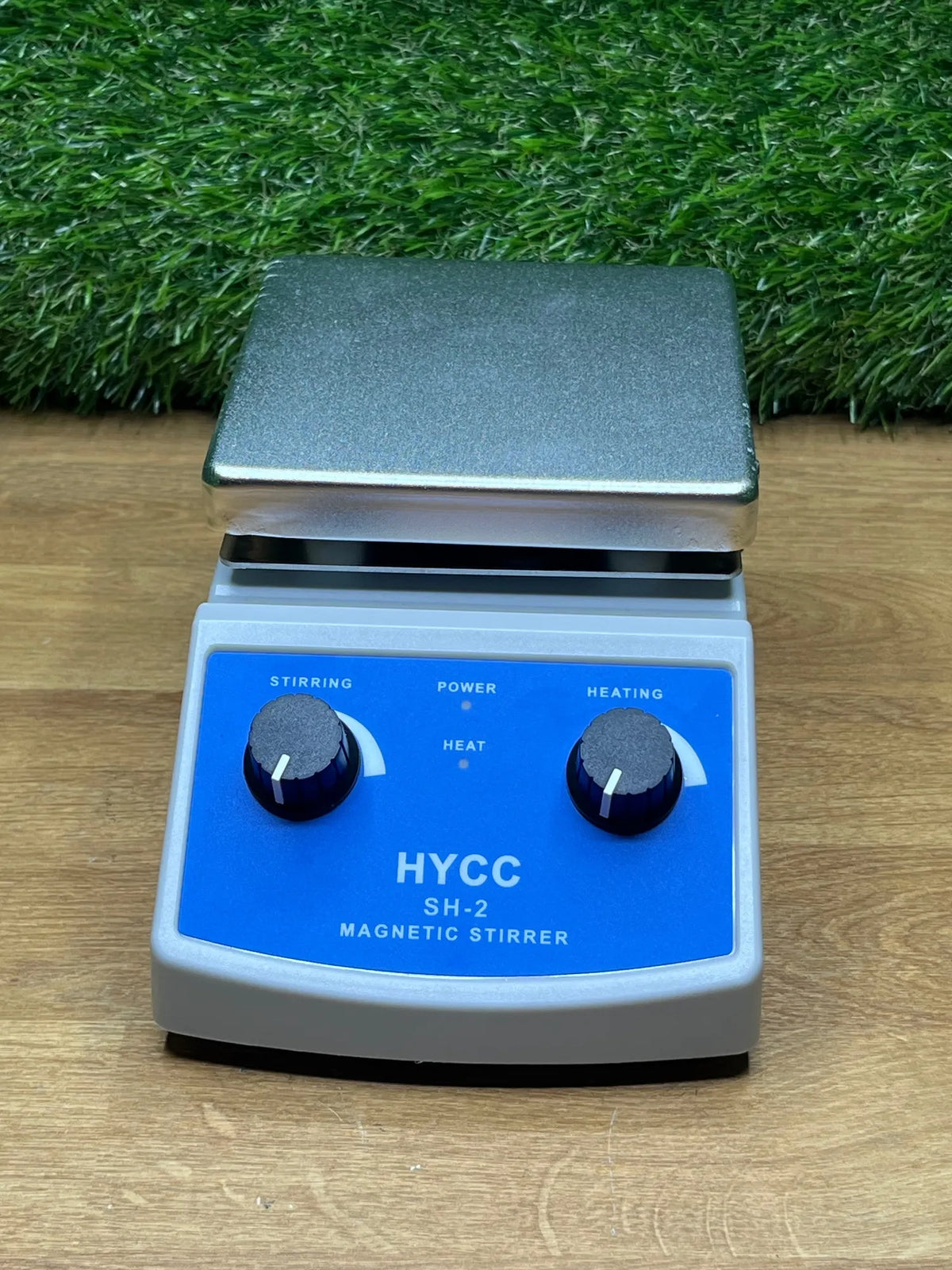 Agitador Magnético con Placa Calefactora HYCC