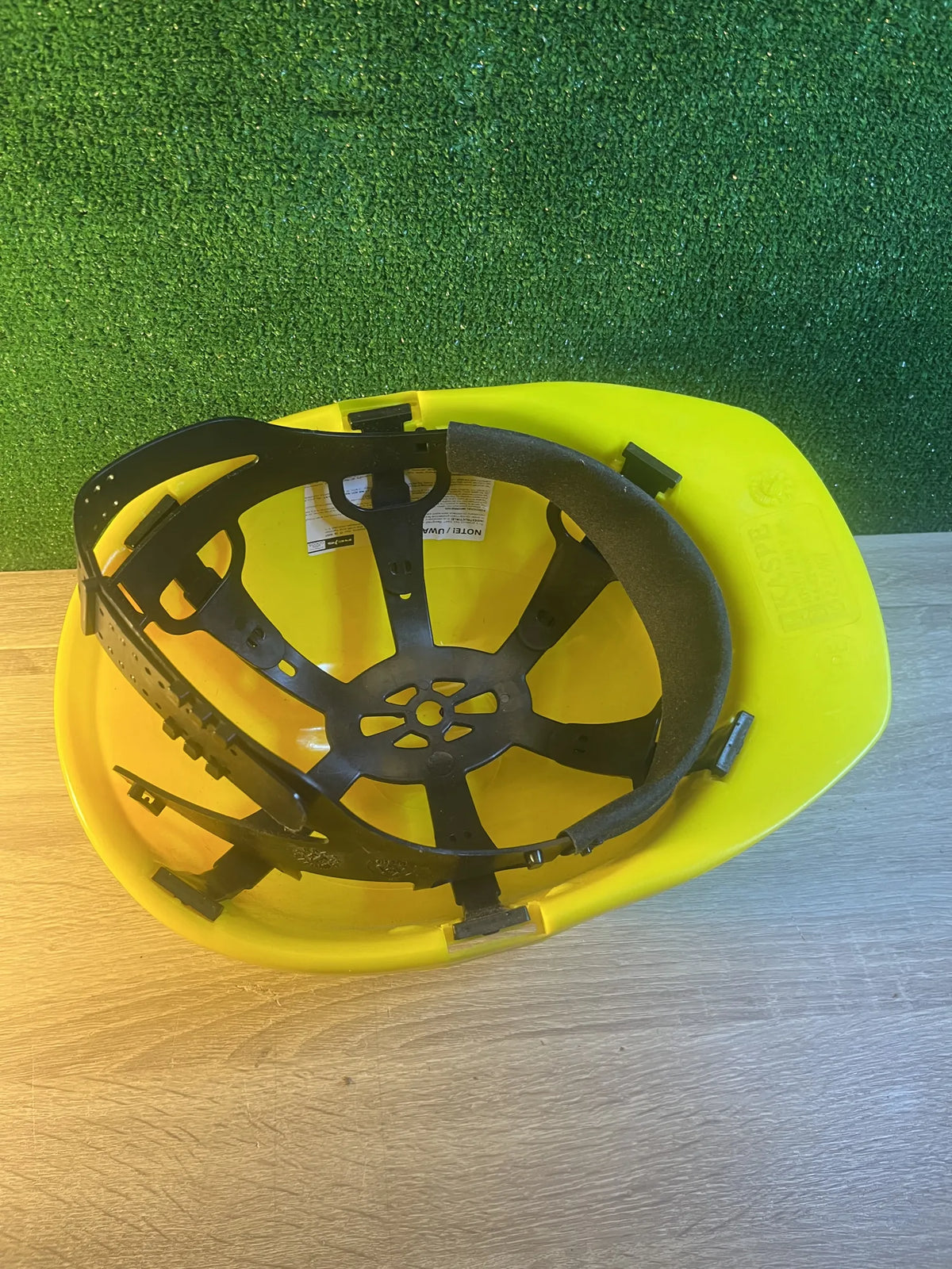 Casco de protección Reis Kaspe