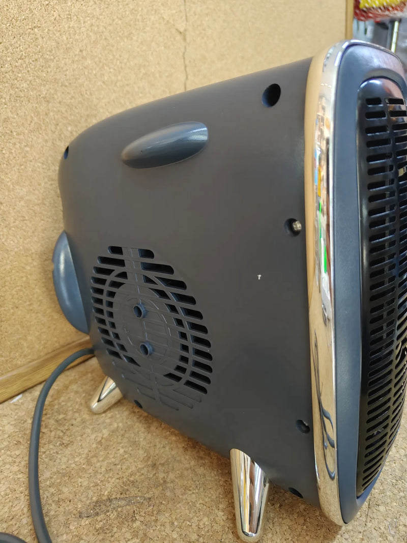 Calefactor Eléctrico de 1800 W Russell Hobbs