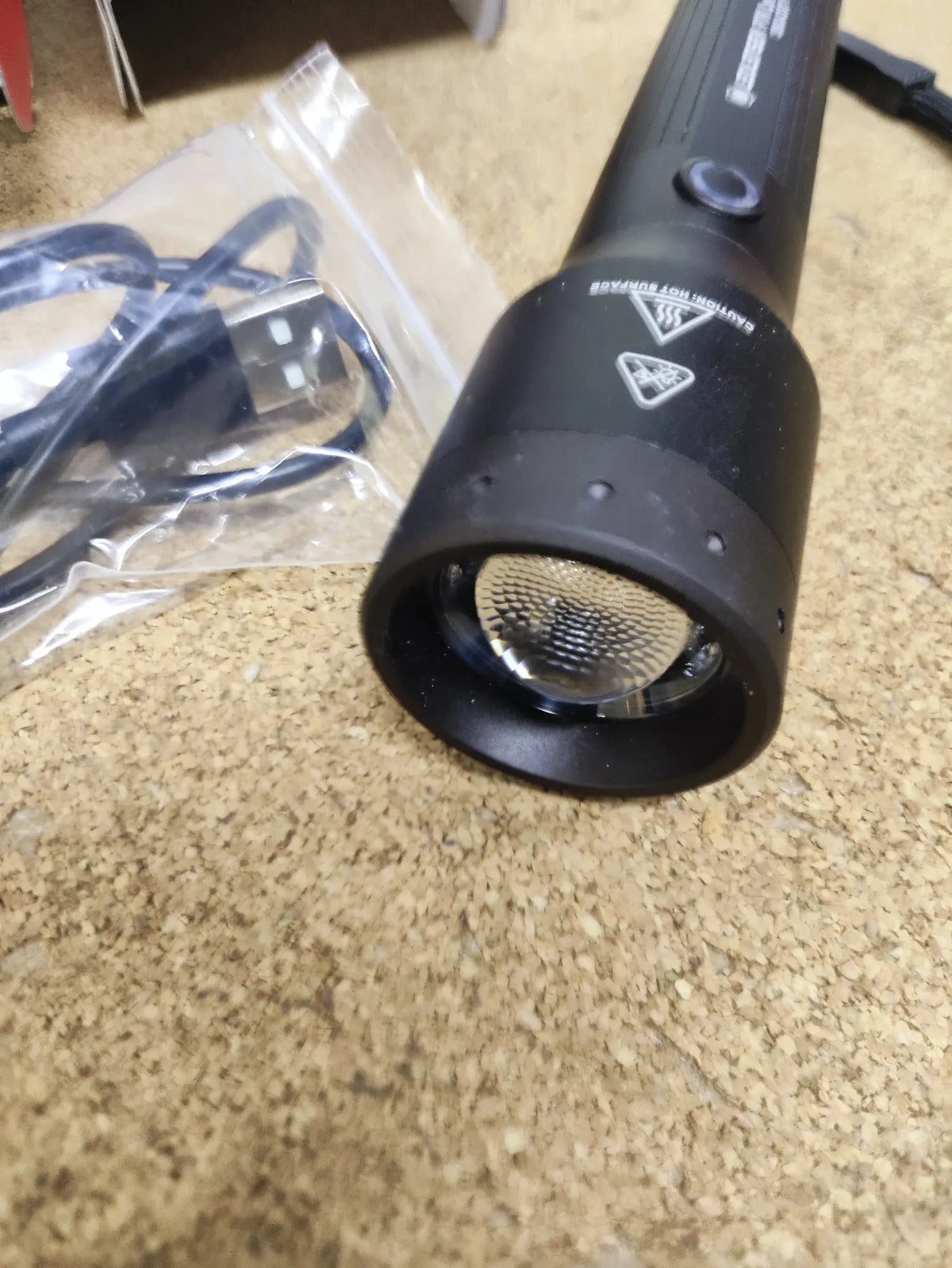 Linterna LED Recargable Ledlenser