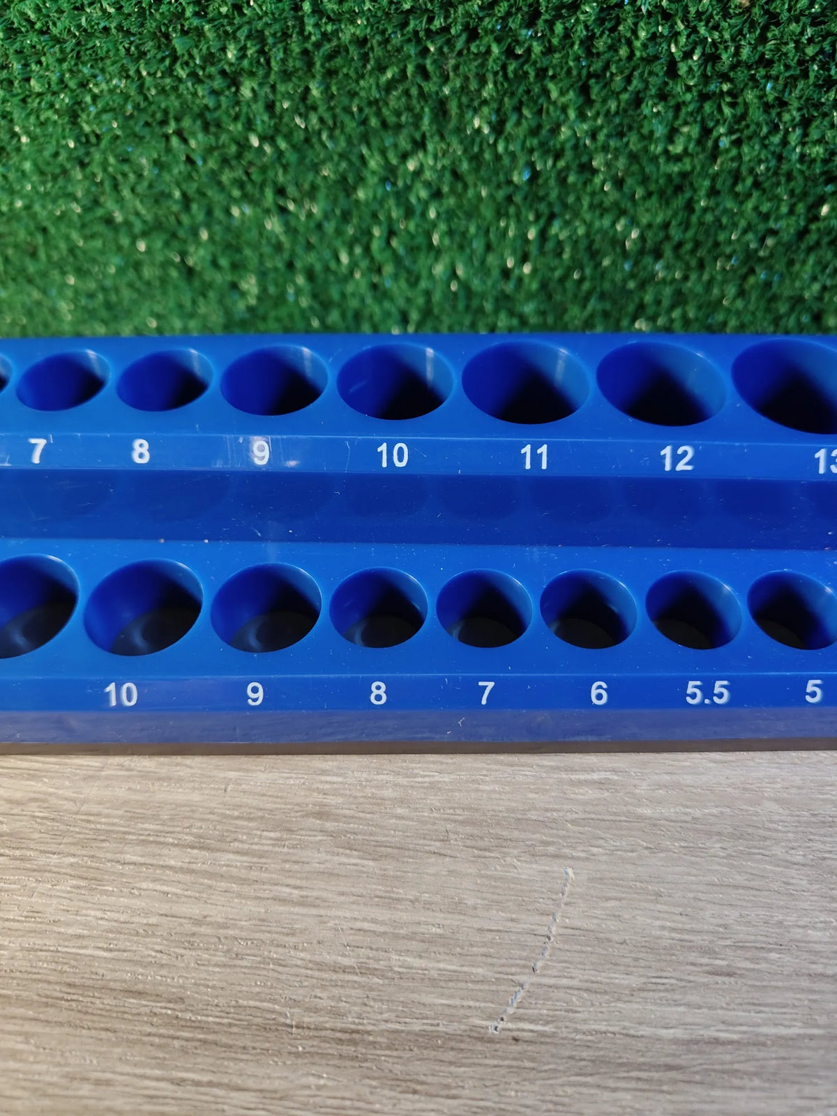 Soporte de plástico para llaves de vaso BGS