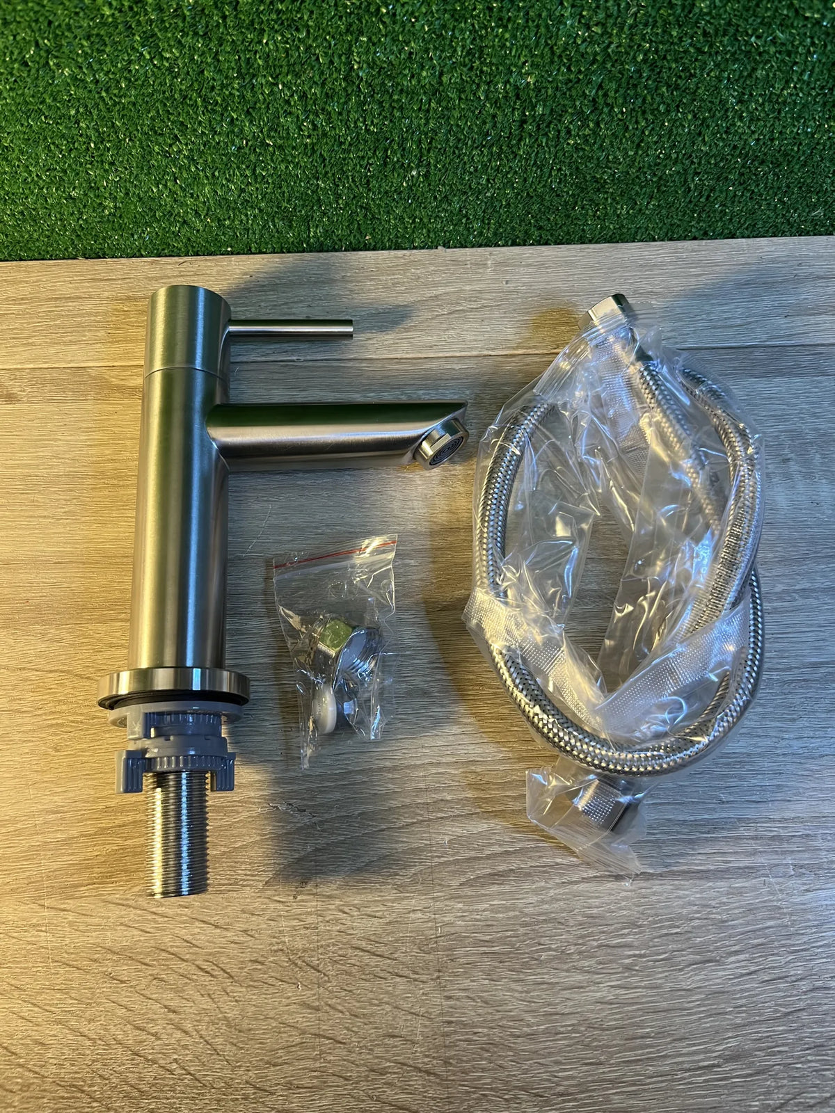 Grifo de Lavabo SOLO AGUA FRÍA Ibergrif