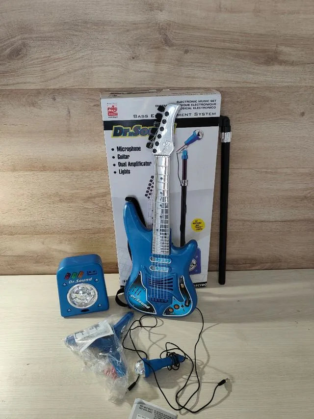 REIG- Set con Guitarra, Micrófono y Bafle