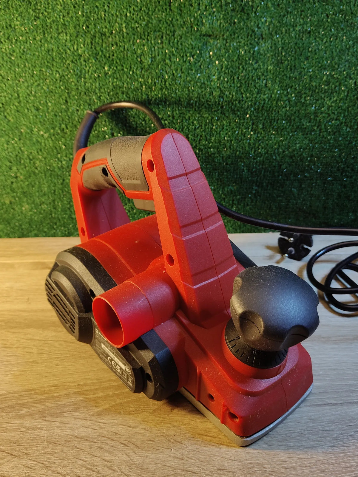 Cepillo eléctrico con cable Einhell