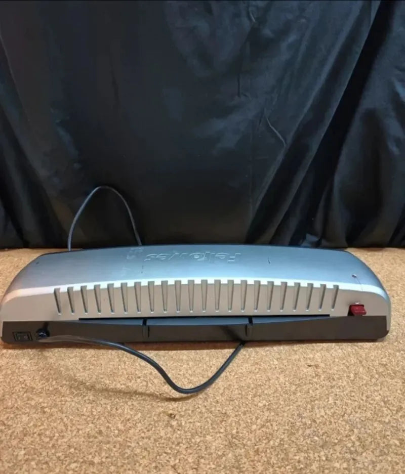 Plastificadora de documentos Fellowes Saturn
