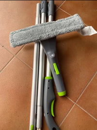 Limpiacristales con mango extensible