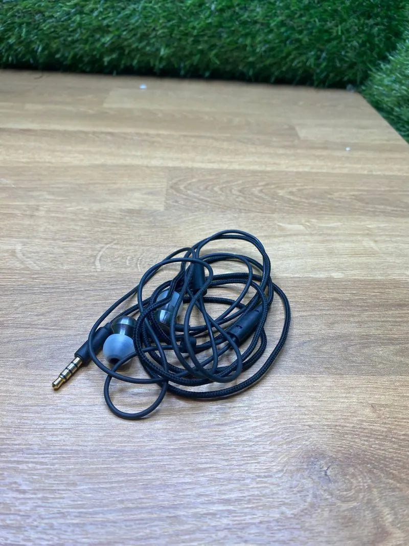 MA390 Universal Auriculares