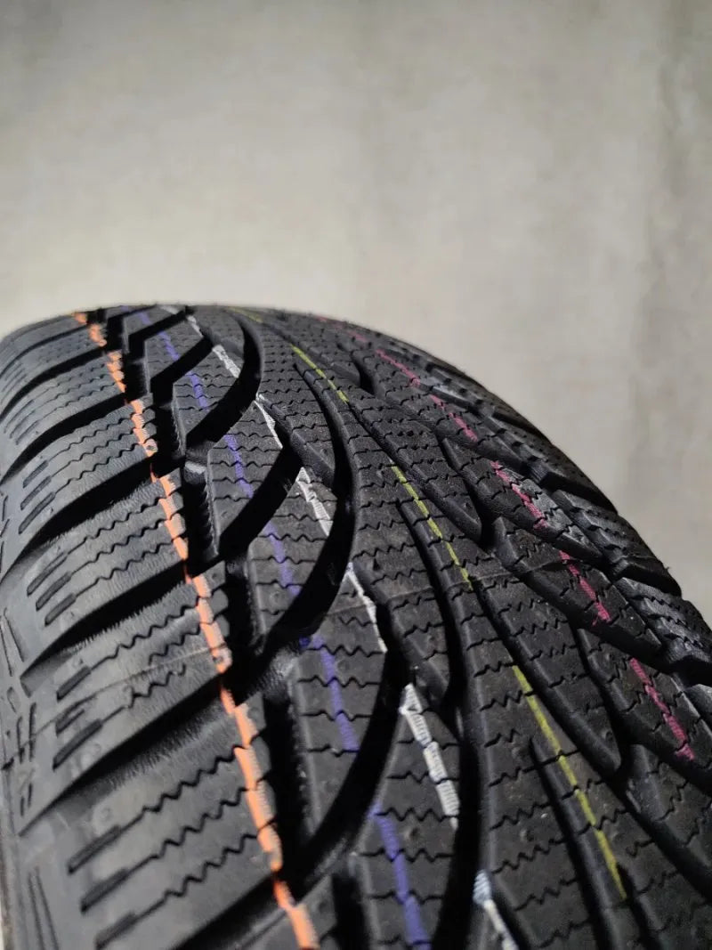 Neumático de invierno 205/55 R16