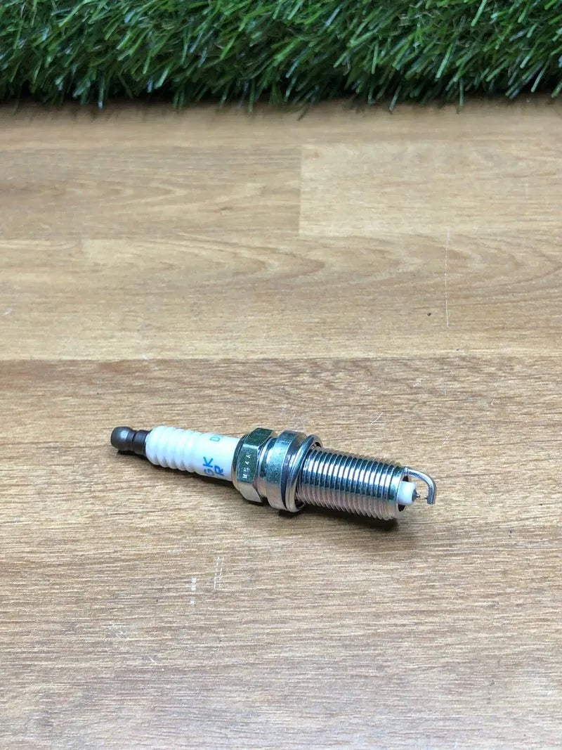 Bujía Iridium 93759 NGK