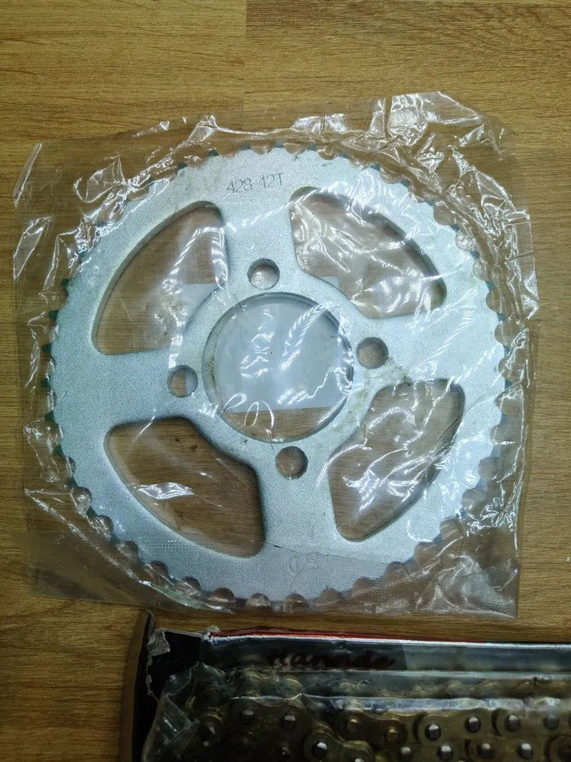 HONDA CBR 125R KIT CADENA Y PIÑÓN