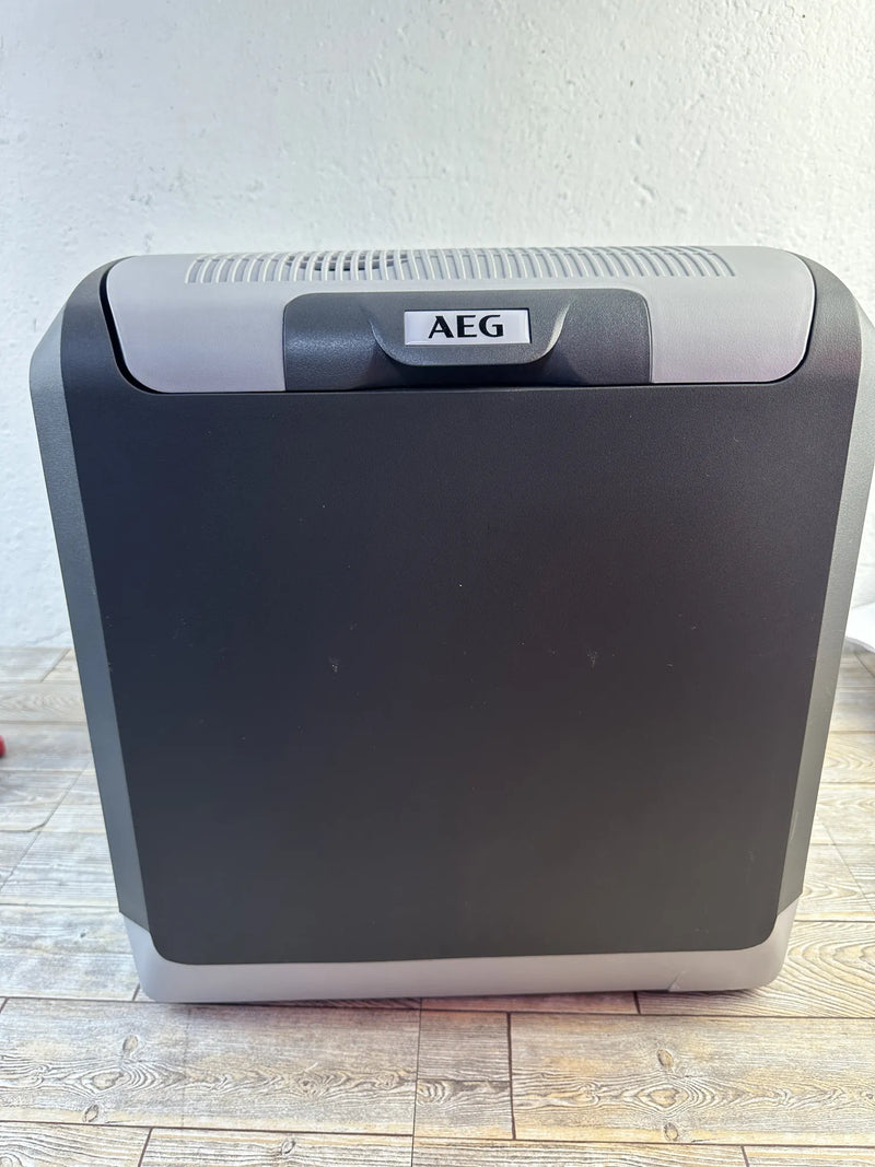 Nevera termoeléctrica AEG