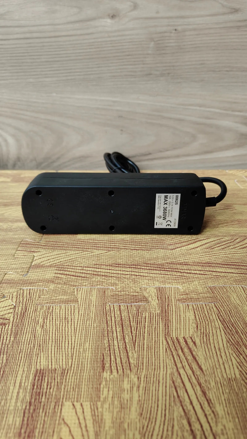Enchufe múltiple con Interruptor y Cable de 1,5 m